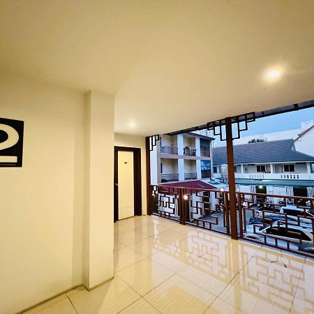 Inn Kham Apartment Чиангмай Екстериор снимка