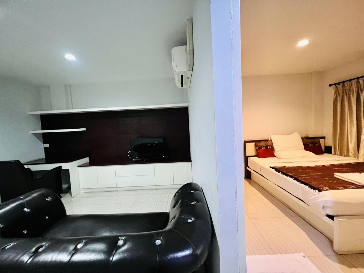 Inn Kham Apartment Чиангмай Екстериор снимка